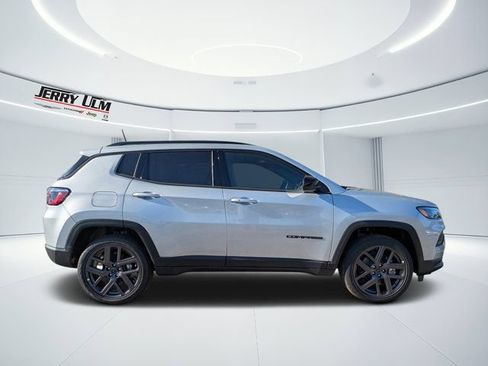 New 2026 Jeep Compass Latitude w/ Sun and Sound Group AWD/4WD image 2
