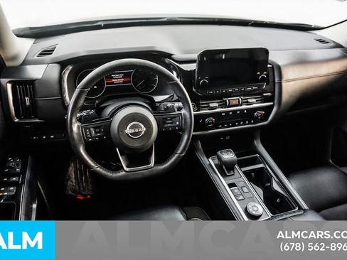 Used 2022 Nissan Pathfinder SL image 25