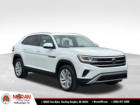 Certified 2023 Volkswagen Atlas Cross Sport SE w/ Panoramic Sunroof Package AWD/4WD image 6