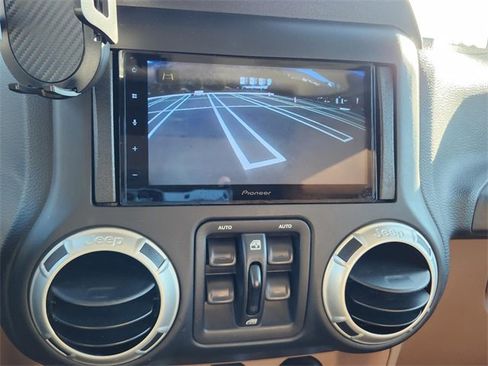 Used 2017 Jeep Wrangler Unlimited Sahara w/ Dual Top Group image 12