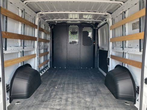 Used 2025 RAM ProMaster 2500 w/ U-Haul Equipment Group FWD image 12