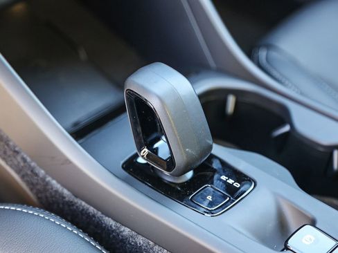 New 2026 Volvo XC40 B5 Core image 19