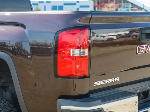 Used 2016 GMC Sierra 2500 SLT w/ Duramax Plus Package image 11