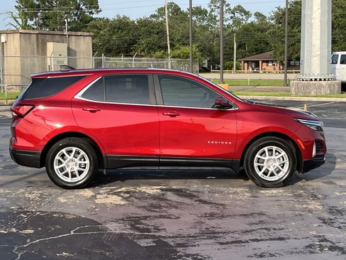 Used 2022 Chevrolet Equinox LT FWD image 10