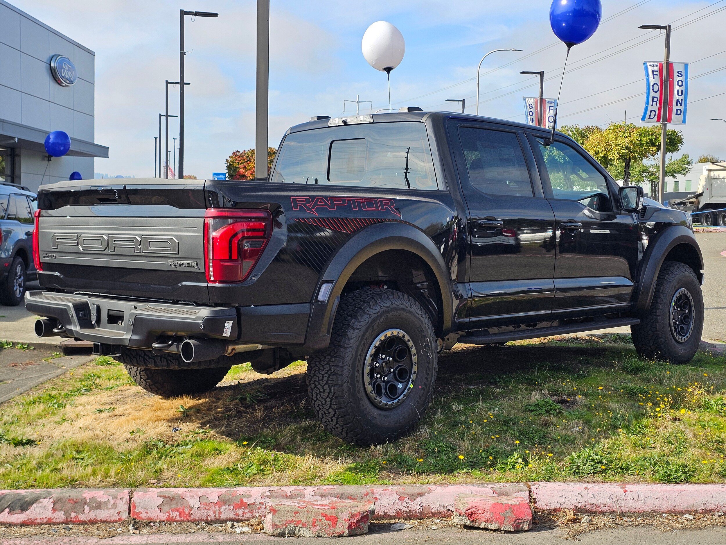 New 2026 Ford F150 Raptor AWD/4WD image 5