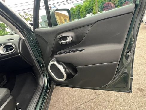 Used 2021 Jeep Renegade Sport FWD image 30