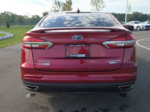 Used 2019 Ford Fusion Titanium AWD/4WD image 9