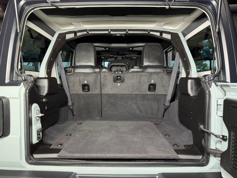 Used 2024 Jeep Wrangler Unlimited Rubicon w/ XTREMEE 35" Tire Package image 26