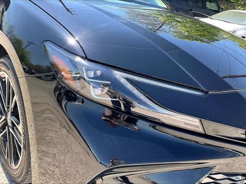 Used 2025 Toyota Camry XLE image 27