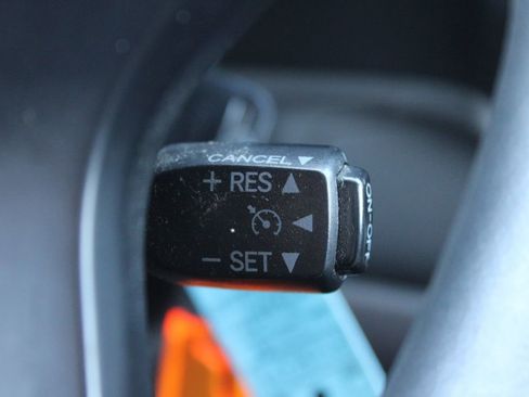 Used 2014 Toyota Tacoma 2WD Regular Cab image 17