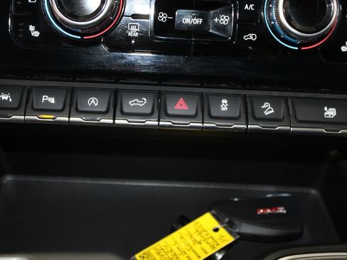 Used 2024 GMC Sierra 1500 Denali AWD/4WD image 53