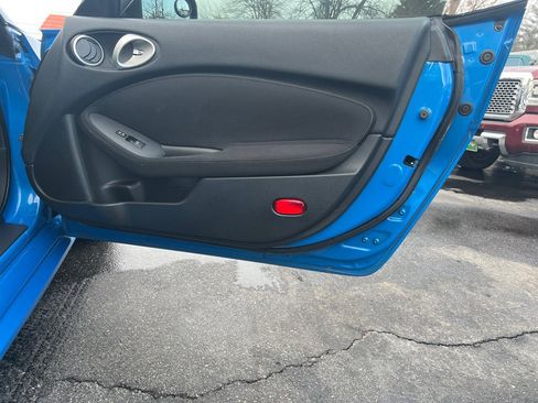 Used 2010 Nissan 370Z Coupe w/ Sport Pkg image 25