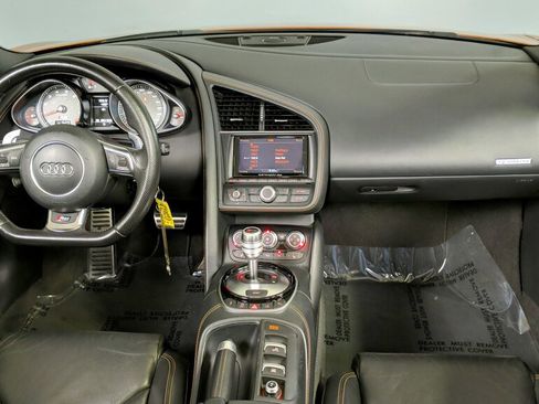 Used 2015 Audi R8 V8 w/ Full Leather Package image 19