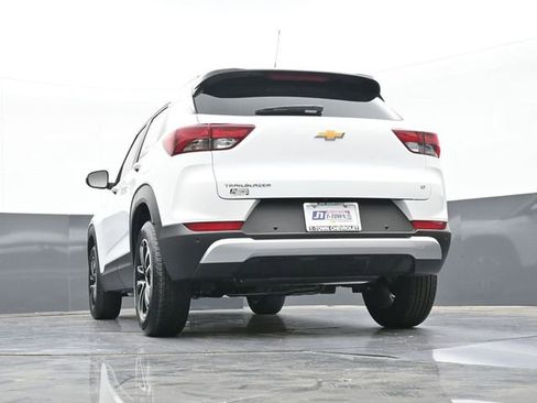 New 2026 Chevrolet TrailBlazer LT w/ Driver Confidence Package FWD image 45