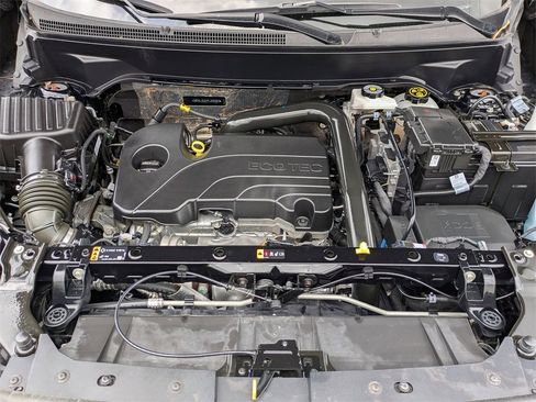 Used 2023 GMC Terrain SLT image 30