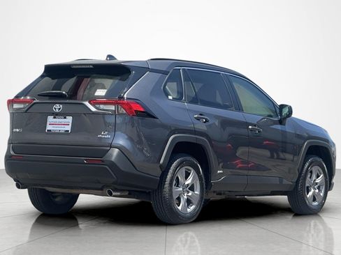 Certified 2023 Toyota RAV4 LE AWD/4WD image 5