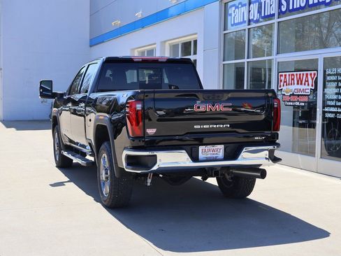 New 2025 GMC Sierra 2500 SLT w/ SLT Premium Package image 8