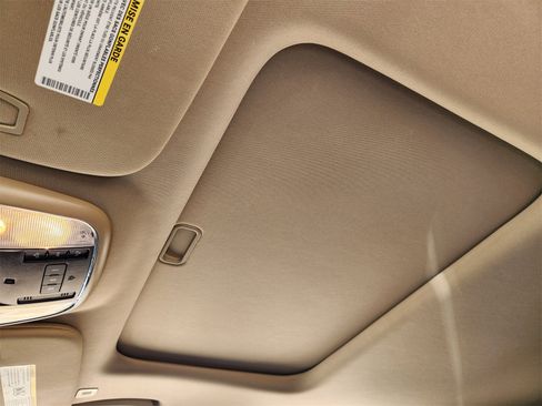 Used 2019 Jeep Grand Cherokee Limited image 26