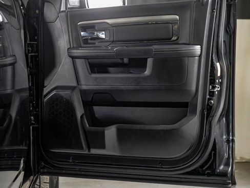 Used 2014 RAM 1500 Sport w/ Remote Start & Security Group image 35