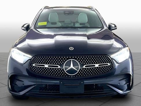 Used 2023 Mercedes-Benz GLC 300 4MATIC image 4