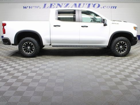 Used 2023 Chevrolet Silverado 1500 ZR2 w/ Technology Package AWD/4WD image 2