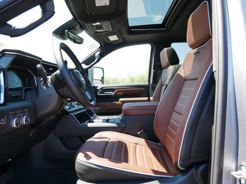 New 2026 GMC Sierra 3500 Denali Ultimate AWD/4WD image 8