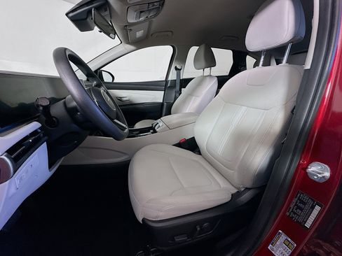 Used 2025 Hyundai Tucson SEL FWD image 13