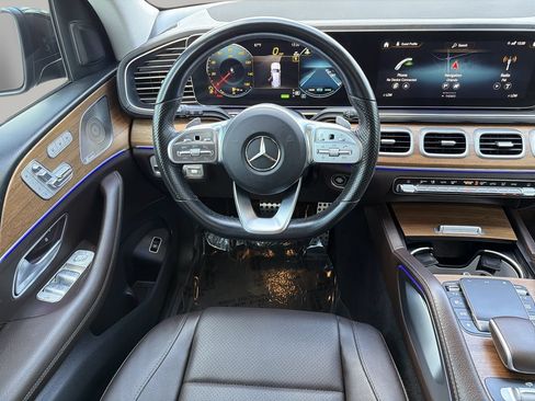 Used 2023 Mercedes-Benz GLS 450 4MATIC image 14