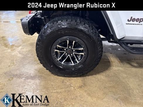 Used 2024 Jeep Wrangler Unlimited Rubicon image 27