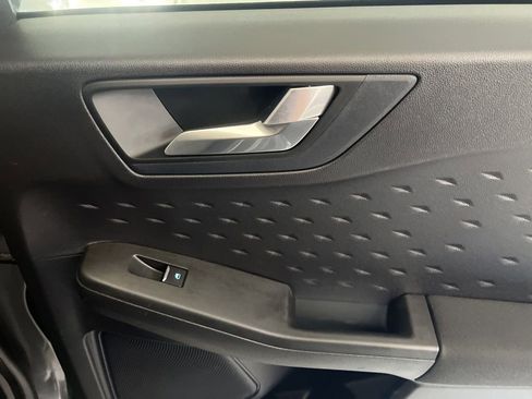 Used 2020 Ford Escape SE FWD image 56