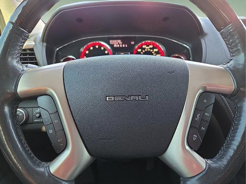 Used 2015 GMC Acadia Denali image 24
