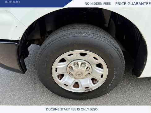 Used 2016 Nissan NV 2500 SV RWD image 18