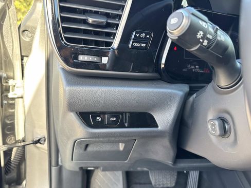 Certified 2025 Lexus NX 350 AWD w/ Premium Package image 33