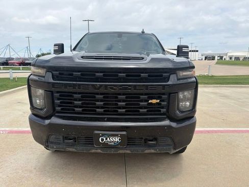Used 2020 Chevrolet Silverado 2500 Custom w/ Custom Value Package AWD/4WD image 3