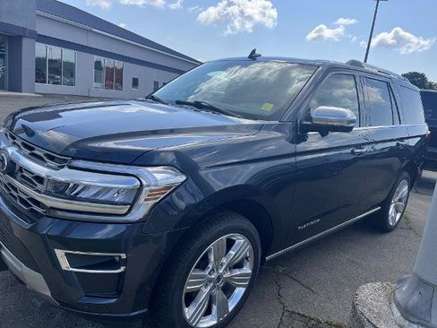 Certified 2024 Ford Expedition Platinum AWD/4WD image 1