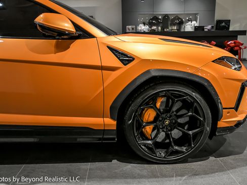 Used 2024 Lamborghini Urus Performante image 12