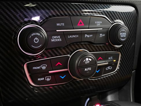 Used 2022 Dodge Charger Scat Pack RWD image 17