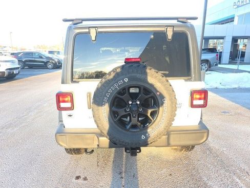 Used 2021 Jeep Wrangler Unlimited Willys image 3