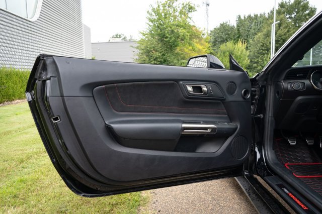 Used 2018 Ford Mustang Shelby GT350R w/ GT350R Equipment Group 920A RWD image 34