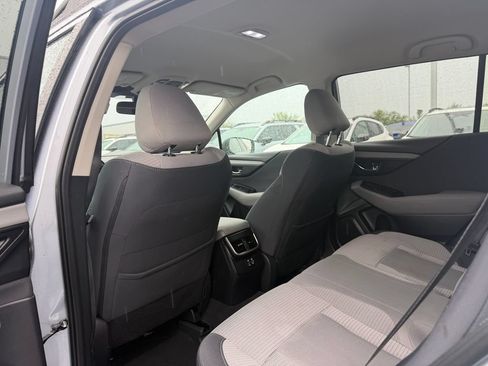Used 2023 Subaru Outback Premium AWD/4WD image 6