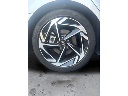 Used 2025 Hyundai Sonata SEL FWD image 19