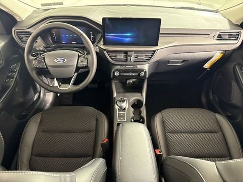 New 2026 Ford Escape SE w/ Class II Trailer Tow Package FWD image 15