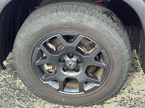 Used 2023 Honda Pilot TrailSport image 10