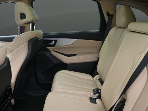 Used 2024 Acura MDX SH-AWD w/ Technology Package image 10