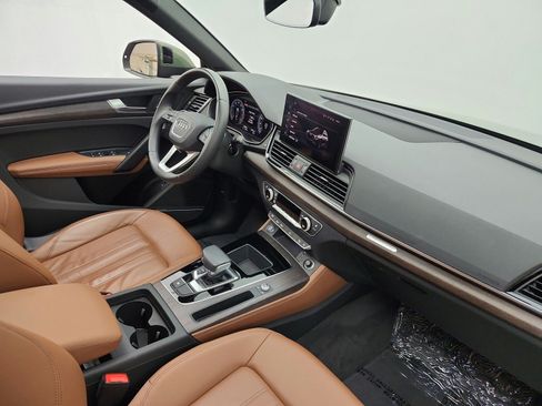 Used 2023 Audi Q5 2.0T Premium Plus w/ Premium Plus Package AWD/4WD image 18