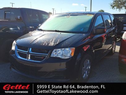 Used 2019 Dodge Grand Caravan SE w/ UConnect Hands-Free Group