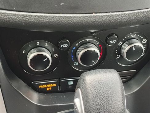 Used 2016 Ford Escape SE image 23