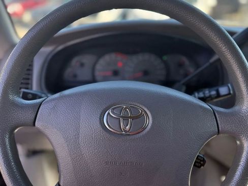 Used 2004 Toyota Sequoia SR5 image 6