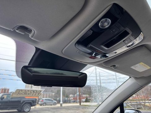 Used 2023 Kia Sorento SX image 27