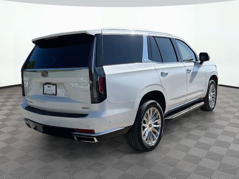 Used 2023 Cadillac Escalade Premium Luxury image 6